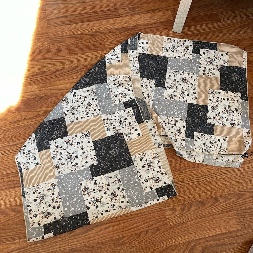 Patterned scarf